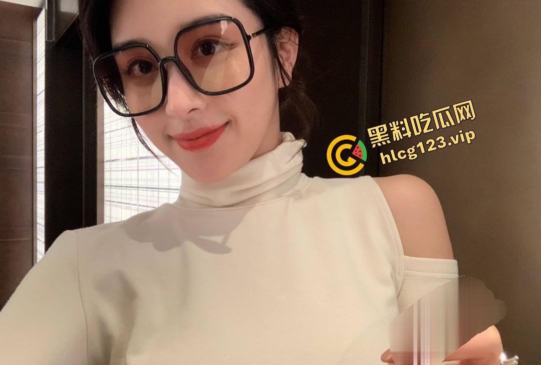 福建轻工职业技术大学女大学生【赵旭瑶】泄密！手法熟练堪比技师，啪啪视频火爆全网！-2