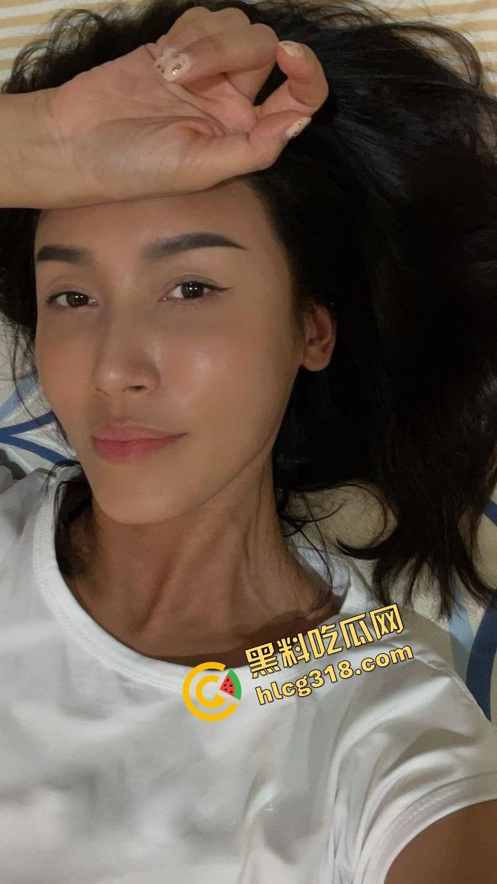 我玩过的极品嫂子『盛芸』34岁大奶母狗，3P玩到哭，哪个兄弟遇到一定往死里操，绝对不亏！-5