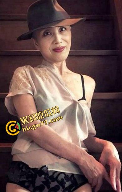 六旬大妈啪啪日记曝光，白发老头一见奶就馋哭，房事频率干翻一众年轻人，彻底打脸阳痿键盘侠！-3