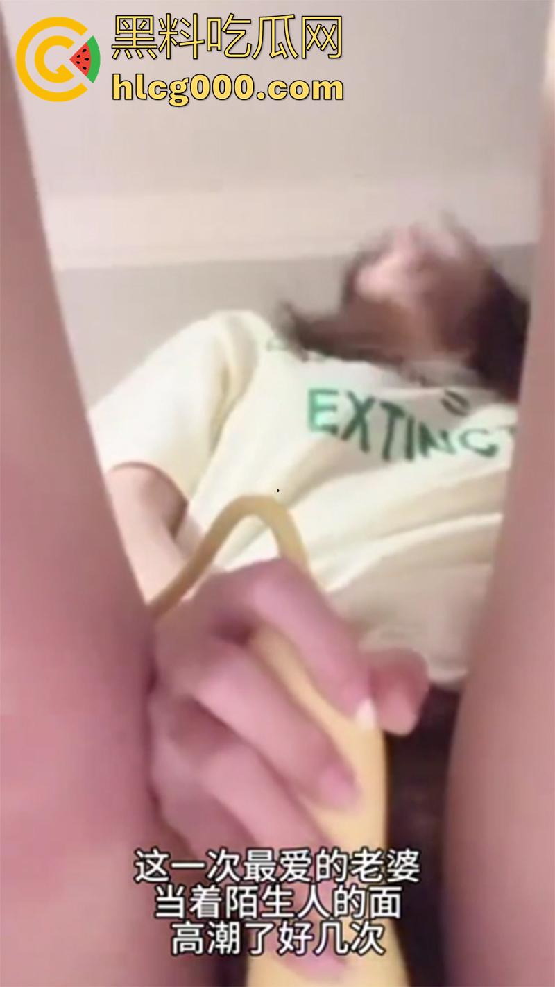 顶级绿帽淫妻，看老婆是怎么主动勾引人的，身高腿长身材一流，这骚逼样实在太像荡妇了！-7