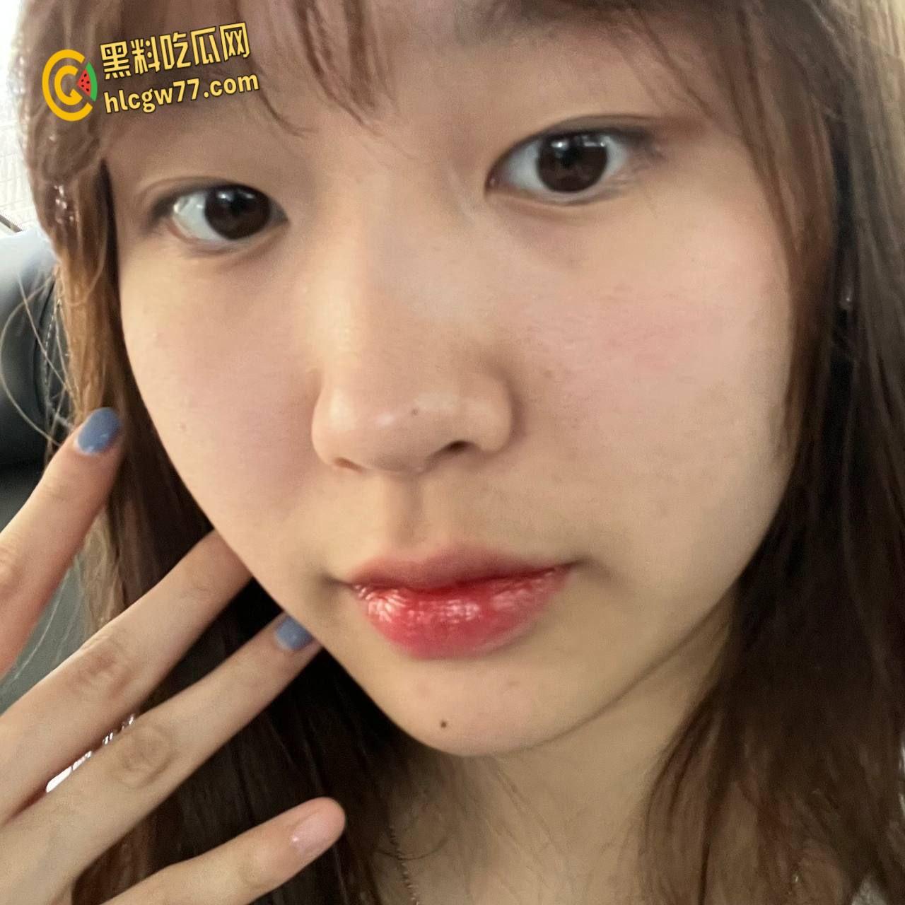 酒吧甜言约微胖小母狗，情趣女仆装下粉嫩骚穴，被猛干到浪叫爸爸不要 !-5