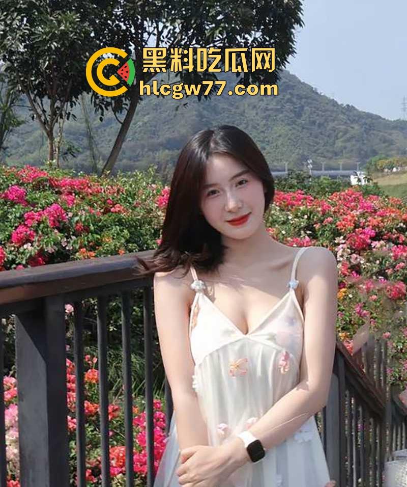 抖音网红【侯飞飞】裸聊视频泄漏 清纯少女竟被金主后入猛干 露脸骚聊揉穴自慰 反差爆棚！-2