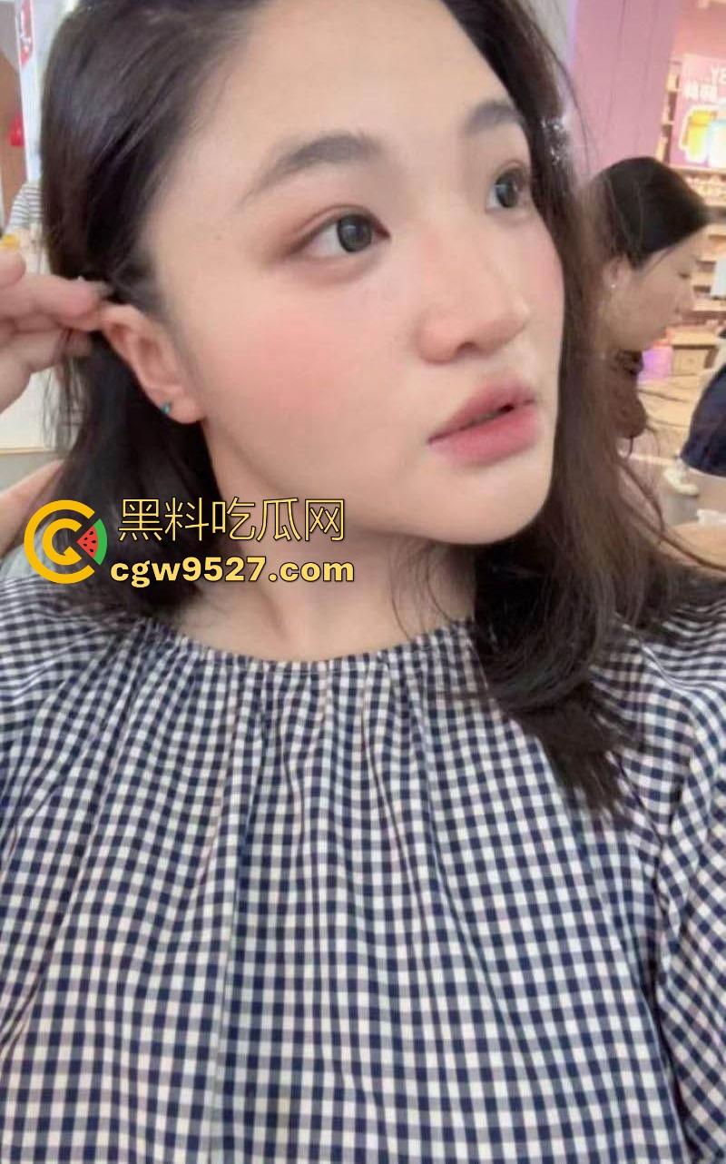 河北石家庄幼师【江彤彤】高冷外表藏骚心,夜晚化身撩人精骚话连篇,手指揉搓骚穴,勾引炮友来操!-6