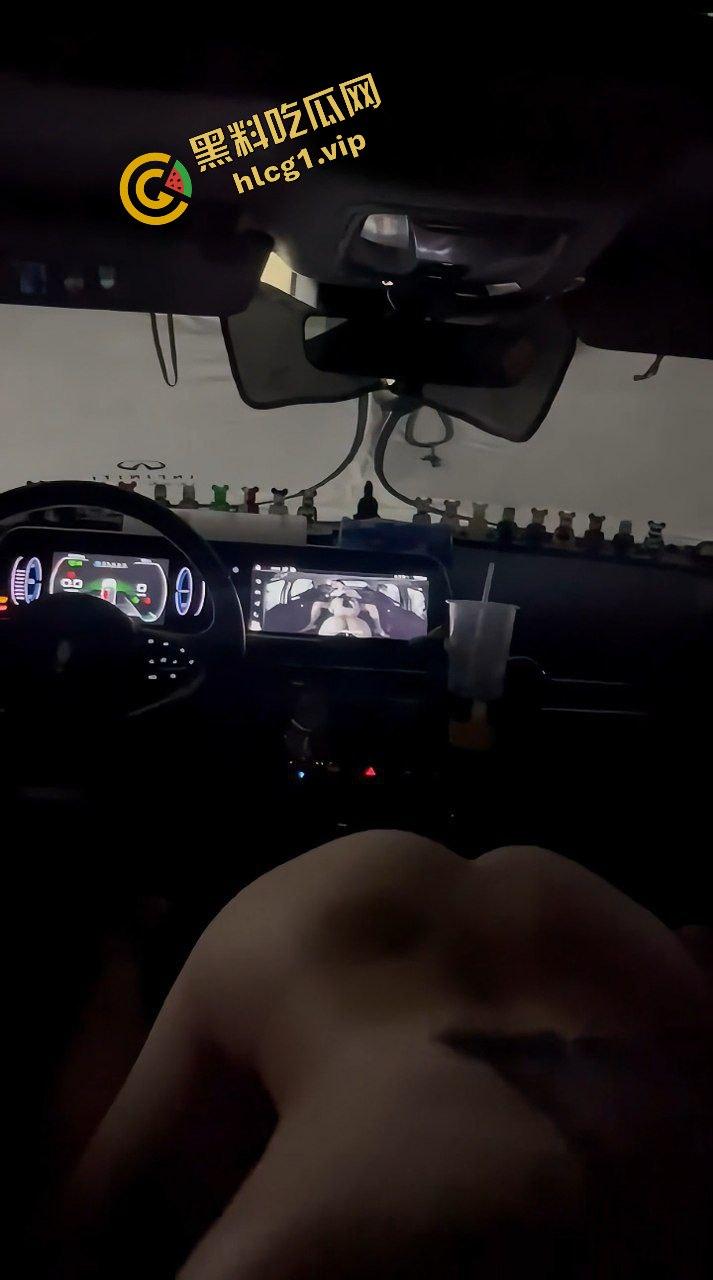 车震自拍偷拍大合集！不是酒店订不起 而是车上更有性价比！全程刺激！-9