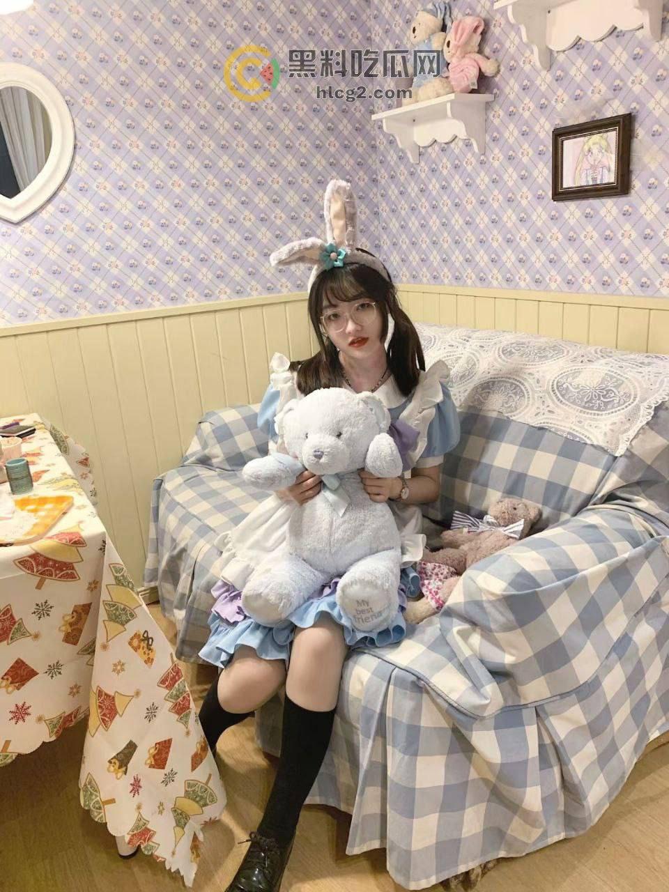 江西师范大学“萝莉学妹”「 景耀薇」周末约炮成常态，孤单撸管的你还在等什么？-4