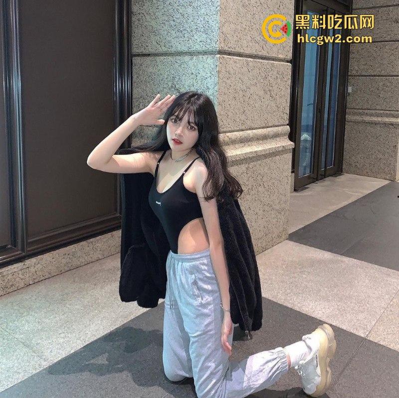 超漂亮的翘臀在校校花【杨可可】分手后遭男友报复视频惨遭泄漏口交后入不雅视频曝光-9