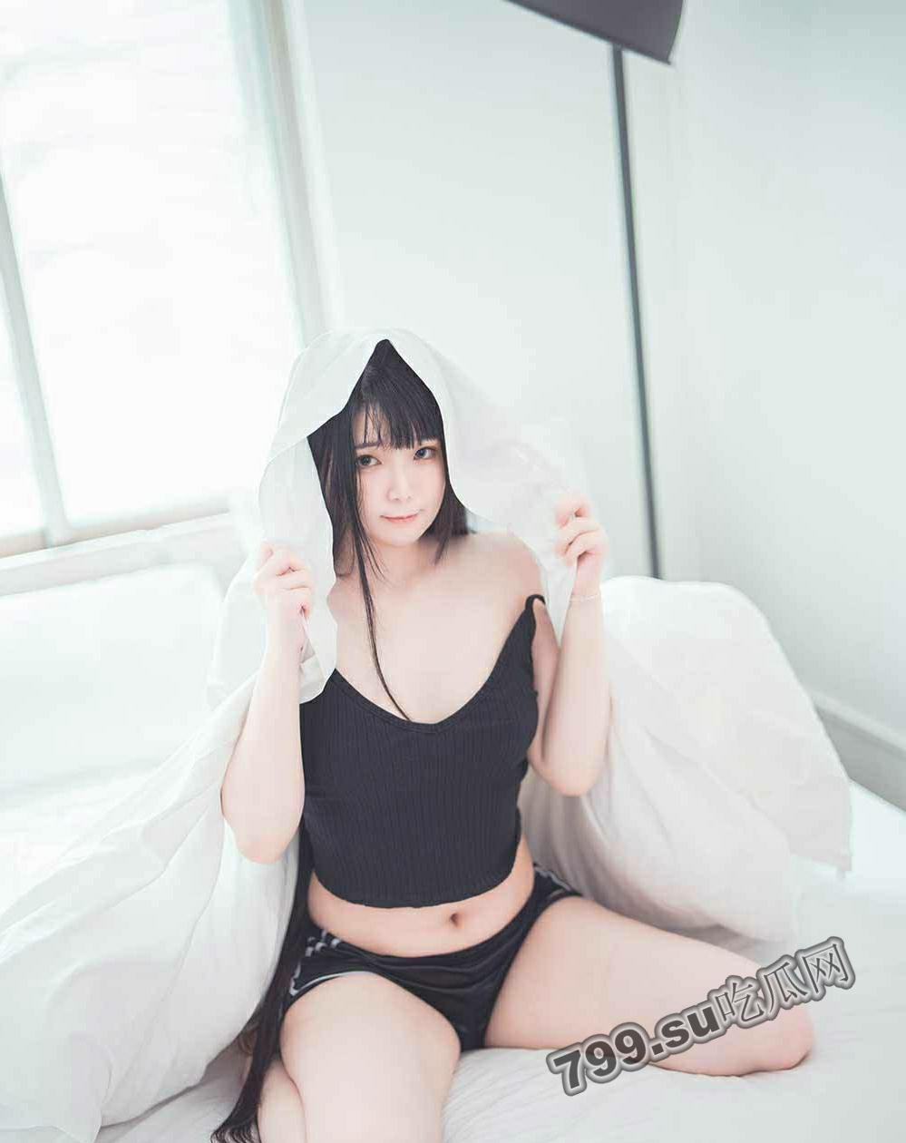 推特二次元卡哇伊 COSER 极品女神反差妹「落落 Raku」原版私拍视图-45