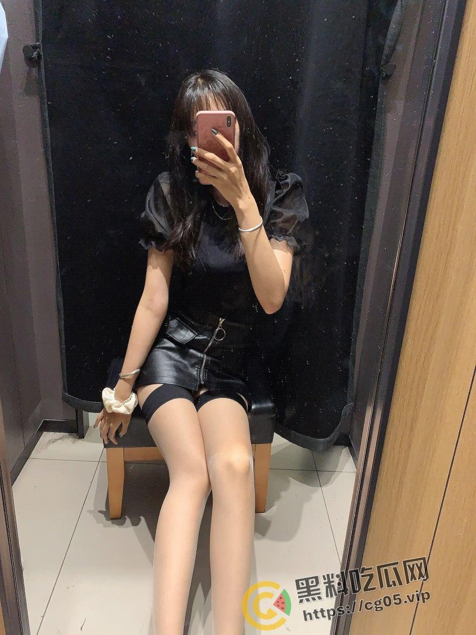 b站7w粉up主【奥特慢快一点吧】 玉足博主付费流出  丝足挑动心弦 玉乳春心荡漾-4