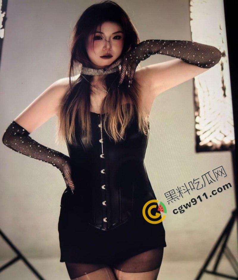 河南新婚夫妻热辣自拍视频泄露!大奶人妻淫水狂喷,骚穴口活绝顶,诱惑不断,让人心动-11