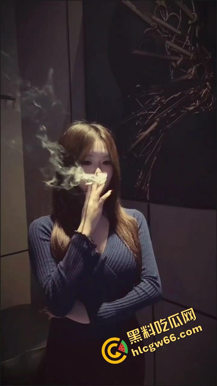 江苏常州反差学妹【赵琳娜】房后变脸成骚狗足交口爆样样精通,舔精舔到上头,活比老司机还猛!-3