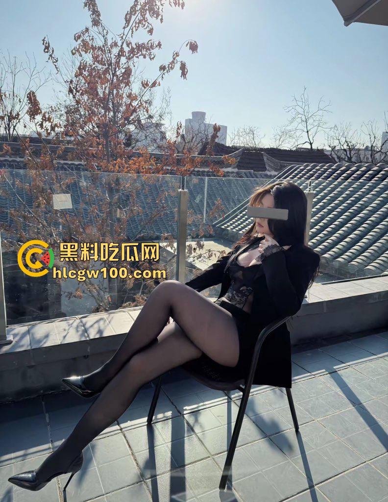 成都美院长腿御姐校花『史小鹿』变富哥肉便器 深夜户外当狗露逼 开着奥迪玩车震一切交给quattro！-34