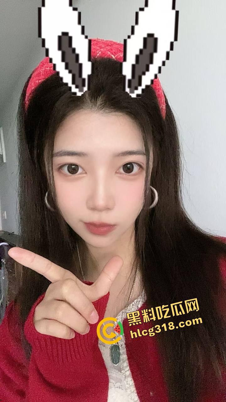 监控流出美少妇午休主动骑上丈夫要公粮，结果他睡得像死猪，儿子翻身险些撞上，枕边风都吹不醒的男人！-2