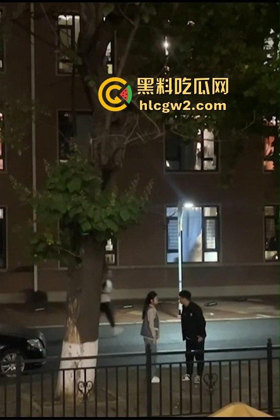 杭州艺校纯爱战士再倒下 女友在校期间背着男友发裸照自慰视频 被抓后校内怒扇耳光 真是母狗属性拉满!-10