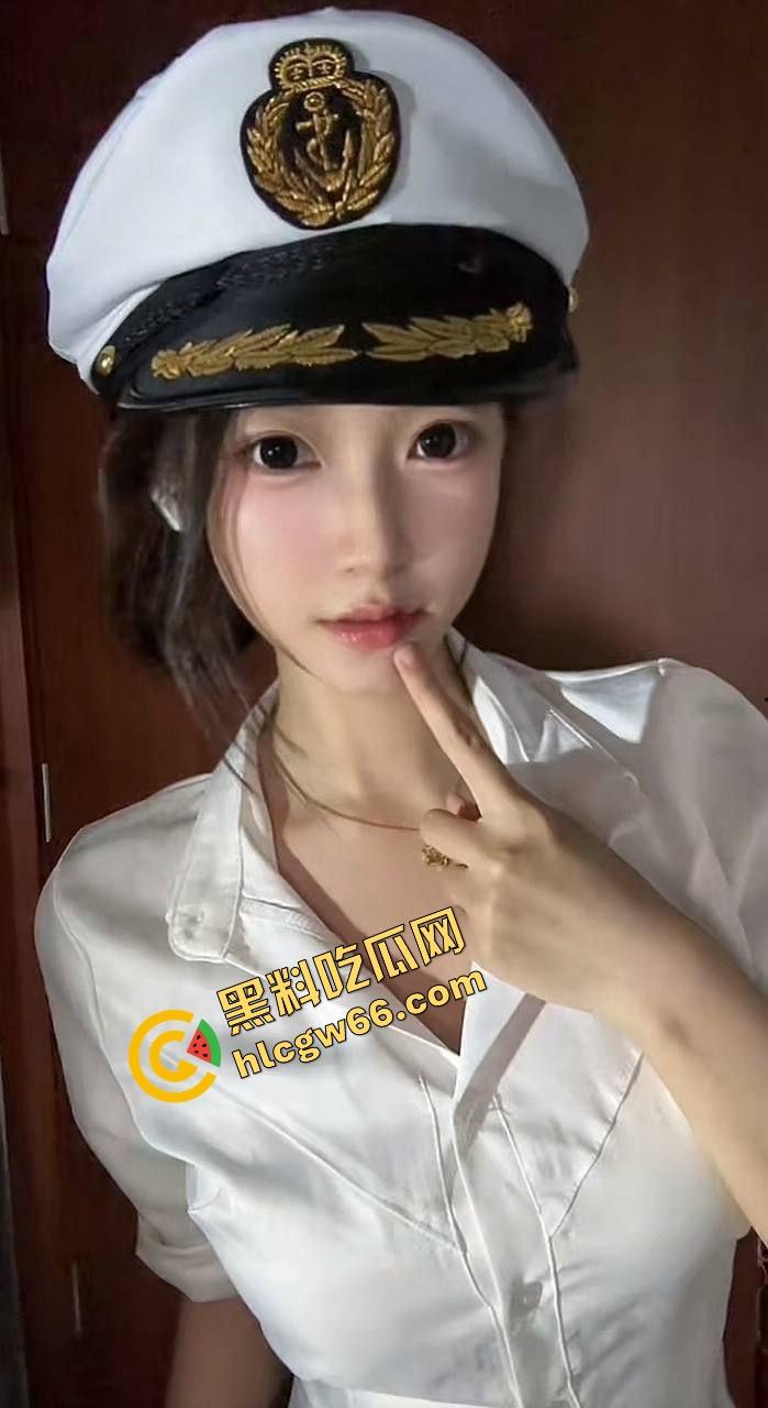 成都理工大二骚货『李娜娜』啪啪自拍流出,极品御姐身材太顶,黑丝高跟玩COS被操成狗,一晚八发全干吐!-1