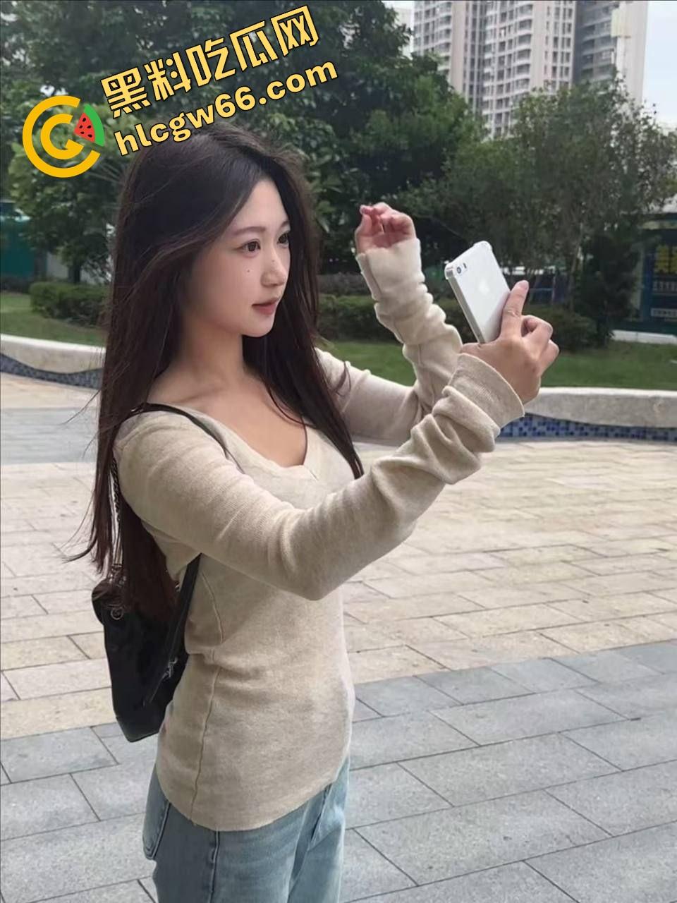 成都理工大二骚货『李娜娜』啪啪自拍流出,极品御姐身材太顶,黑丝高跟玩COS被操成狗,一晚八发全干吐!-7