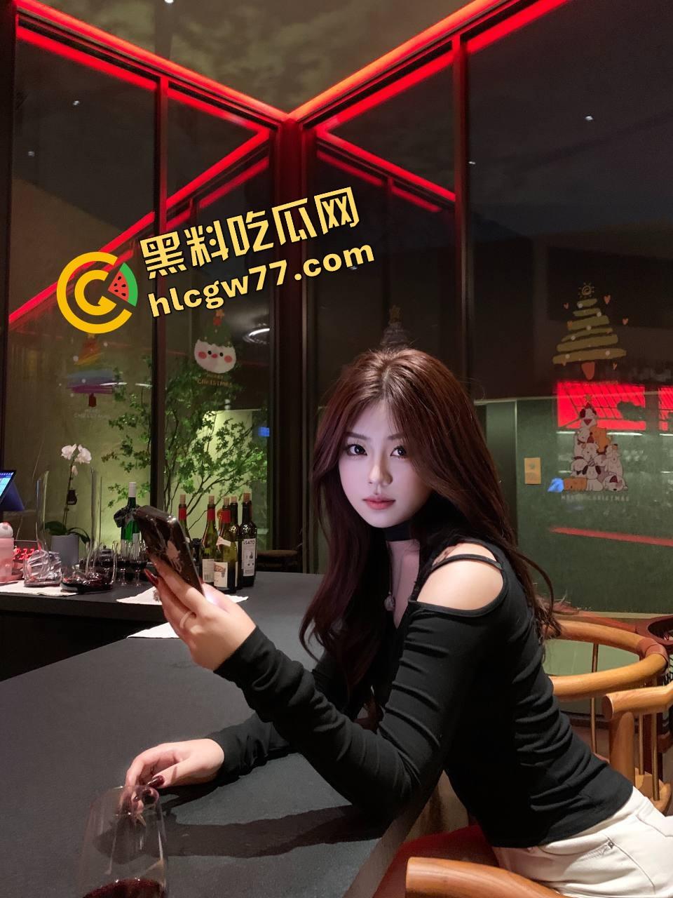 山东济南已婚表姐乱伦偷情一年,骚少妇抛弃羞涩喊表弟老公,强奸幻想操到喷浆内射爽翻!-1