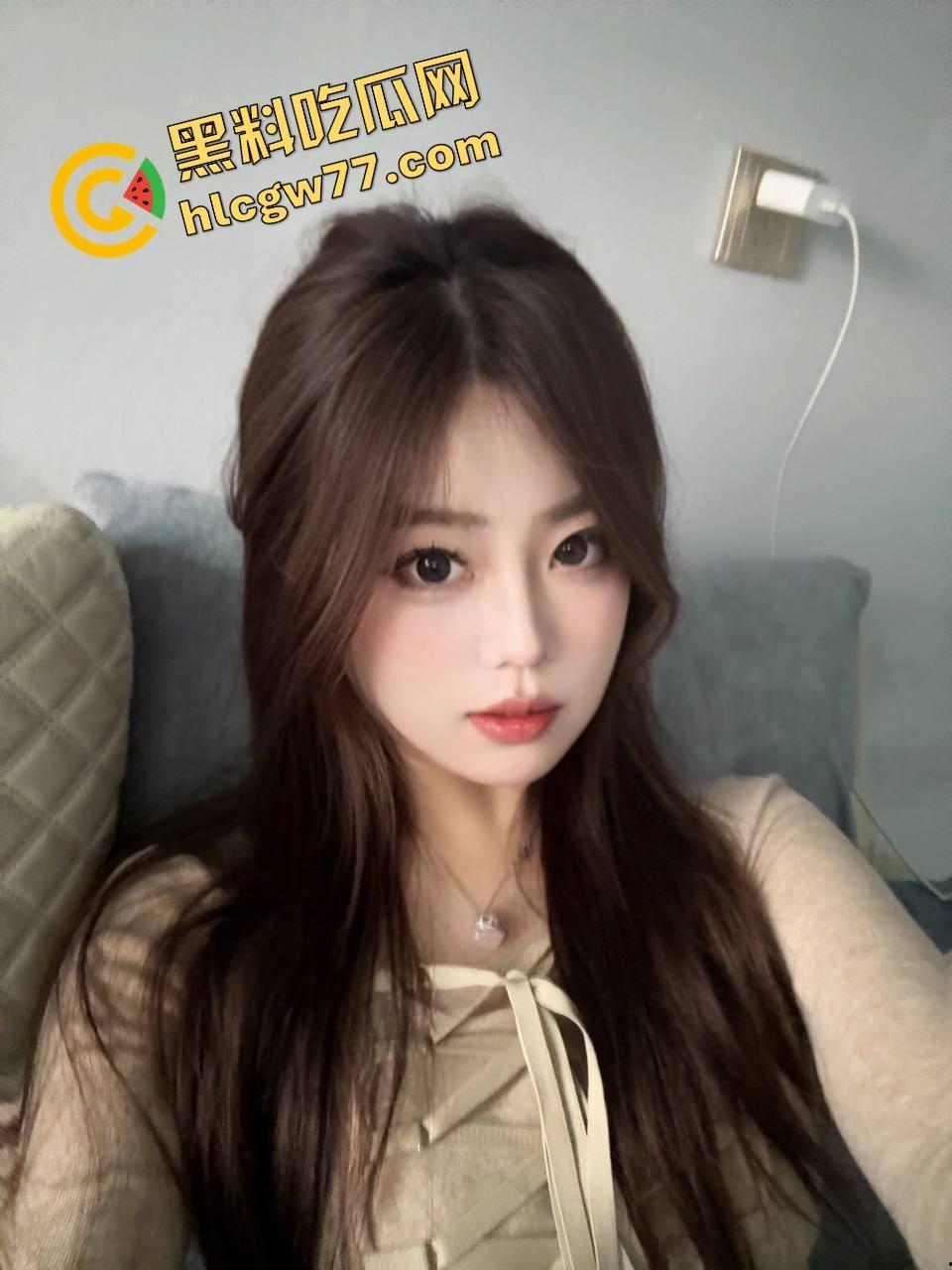 山东济南已婚表姐乱伦偷情一年,骚少妇抛弃羞涩喊表弟老公,强奸幻想操到喷浆内射爽翻!-4