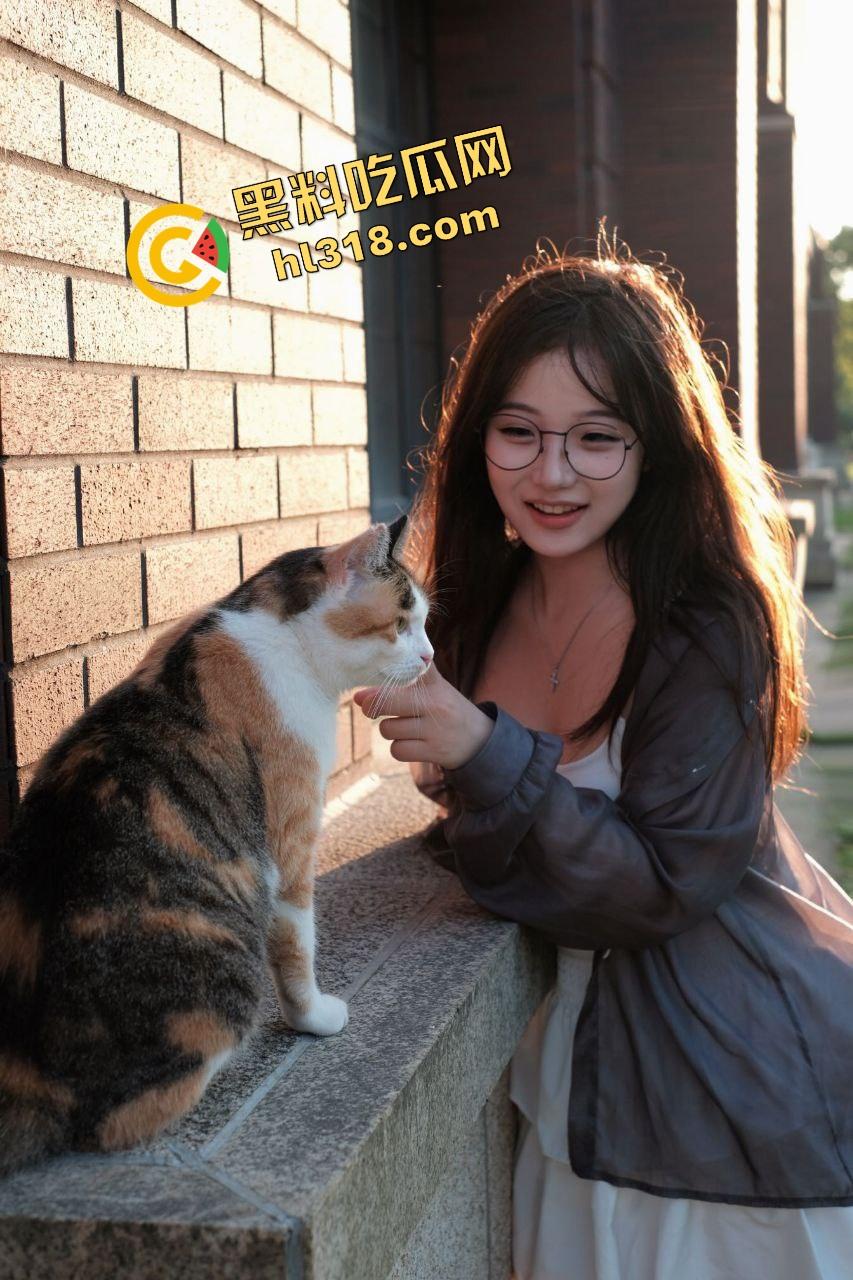 南充95后妹子『王莉宁』自称老司机,上个全自动直接三分钟射了,这逼状态跟隔夜海参一样!-5