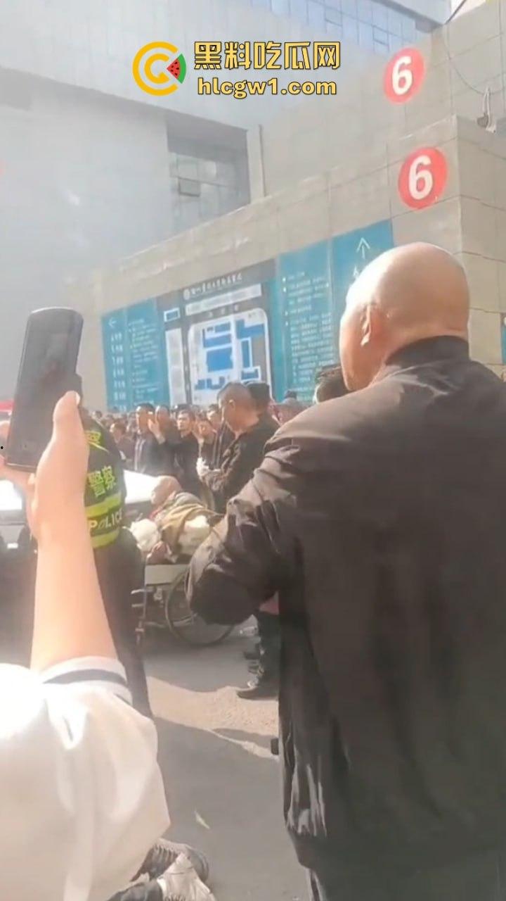 阑尾炎也能要人命?徐州二院割阑尾花费100万人还没了 人财两空家属大闹医院-6