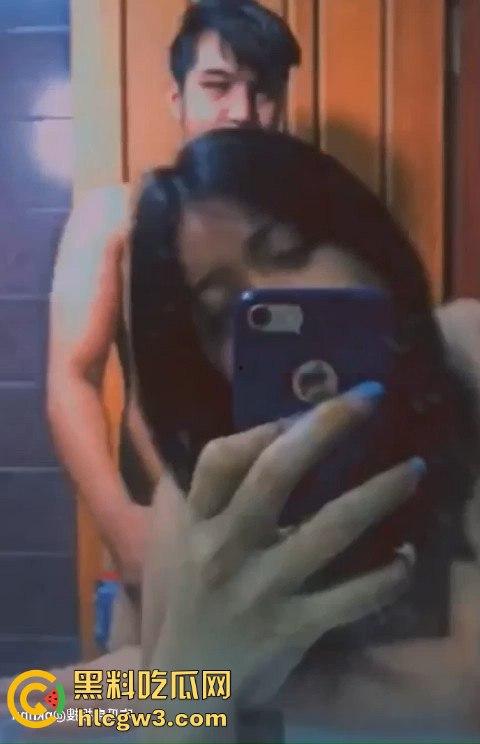 缅甸仰光高颜值网红【May_Yadanar】性爱视频疯传!一流口技和销魂姿态让人顶不住!-7