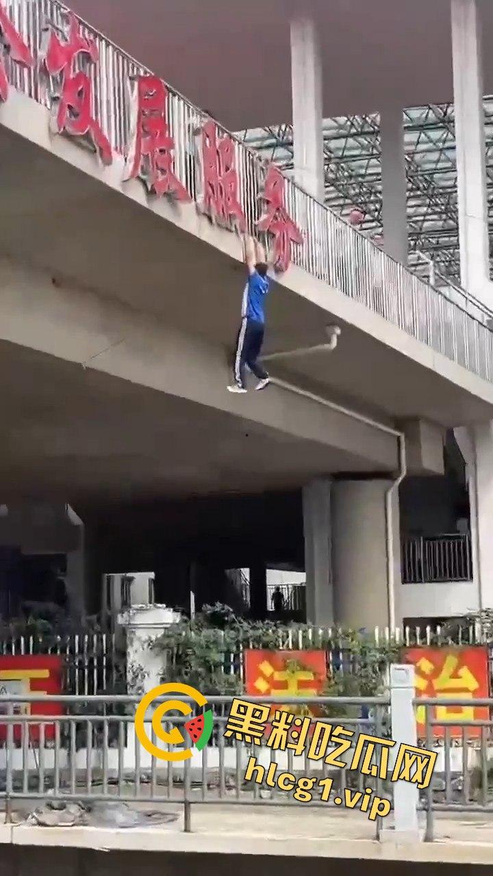 秦皇岛一中高一学生压力大,竟用摔断腿逃学!以身入局的聪明计谋?-6