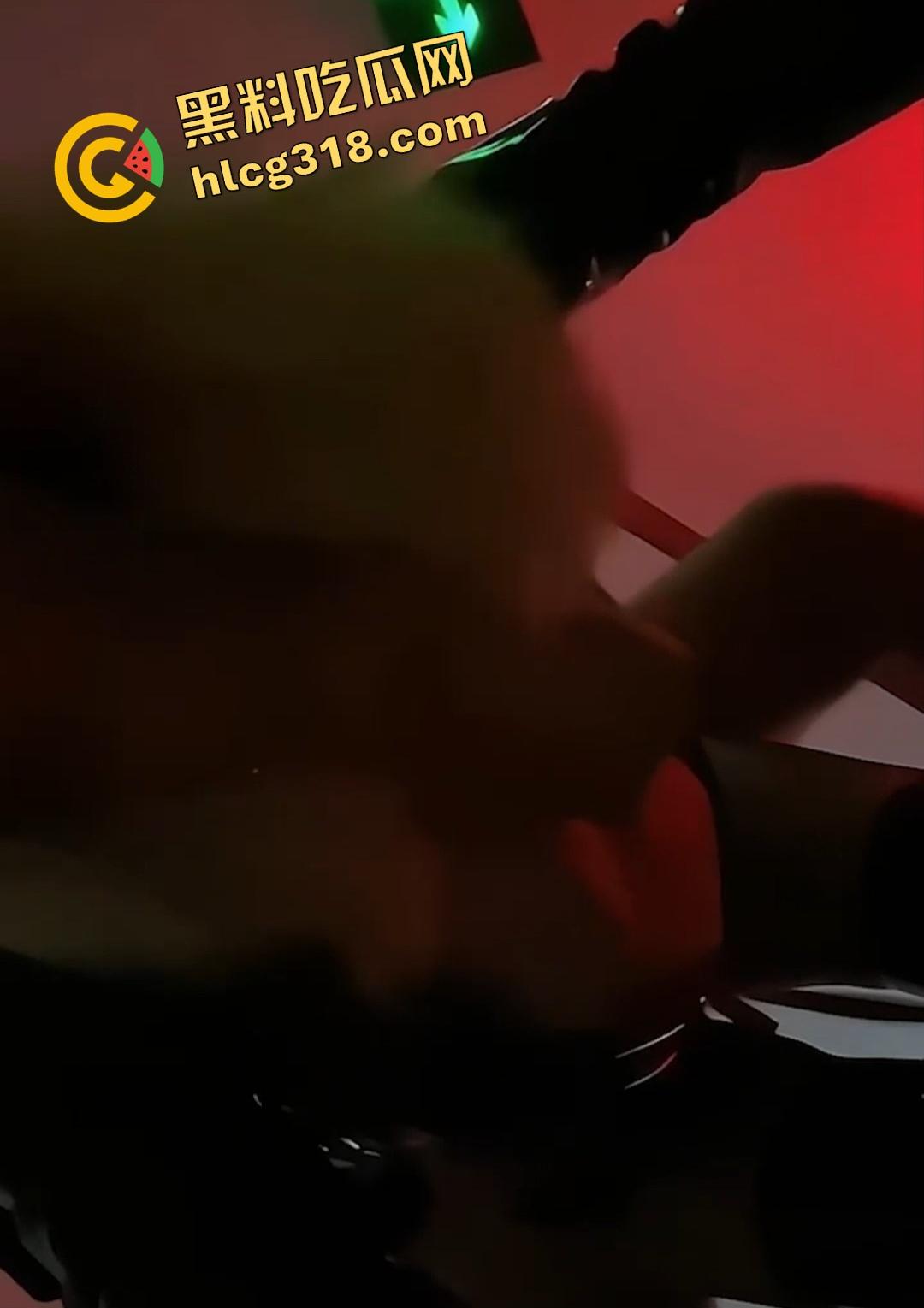 一个直播玩车的,怎么就成了豪车鸡?抖音骚精『海胆的越野车』肉感美艳鲍鱼曝光3P约炮视频!-11