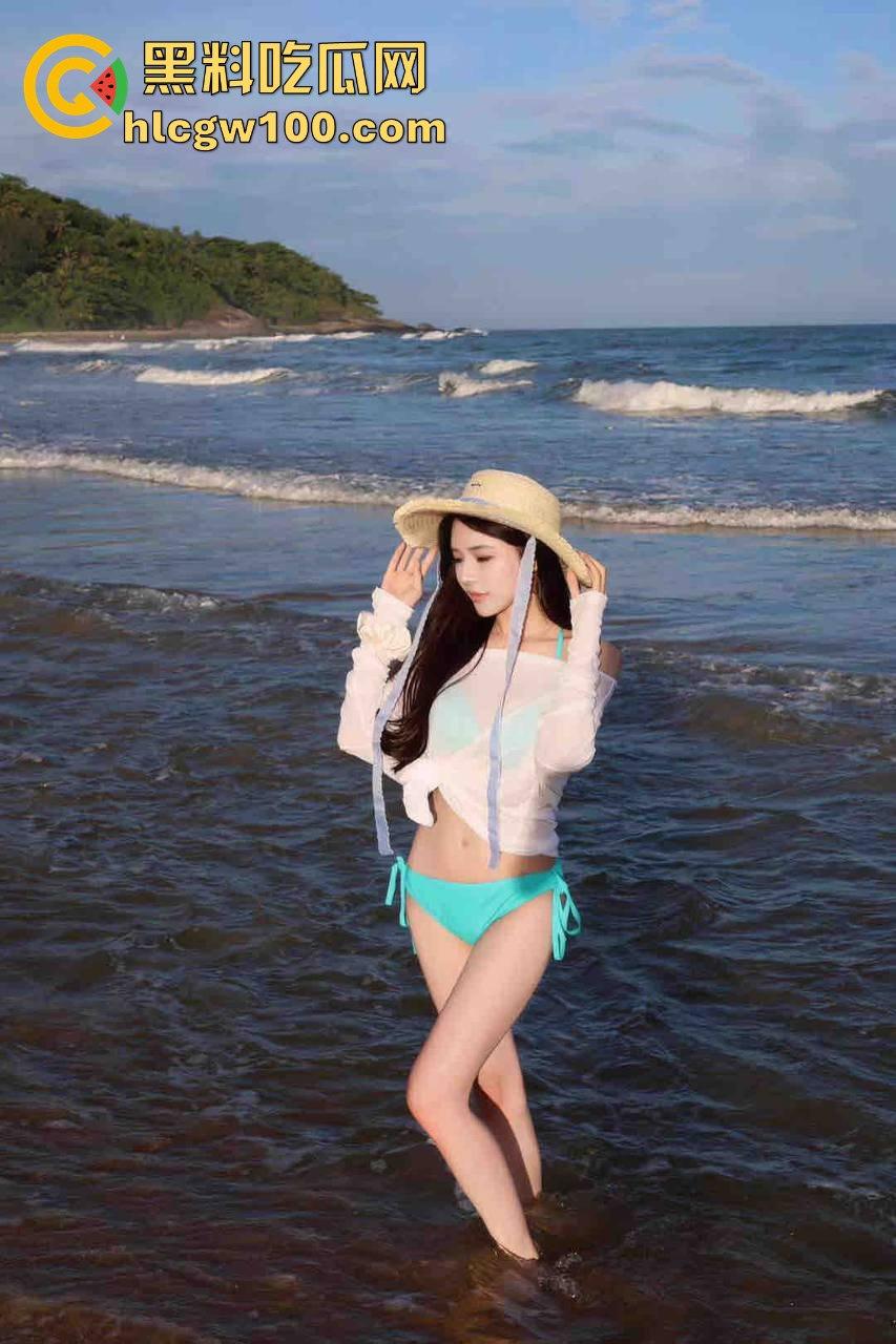 骚鸡拍照骚气冲天,姿势一个比一个奇葩!撅屁股抬腿扭腰放骚味,拍个照片都能把镜头熏裂!-16