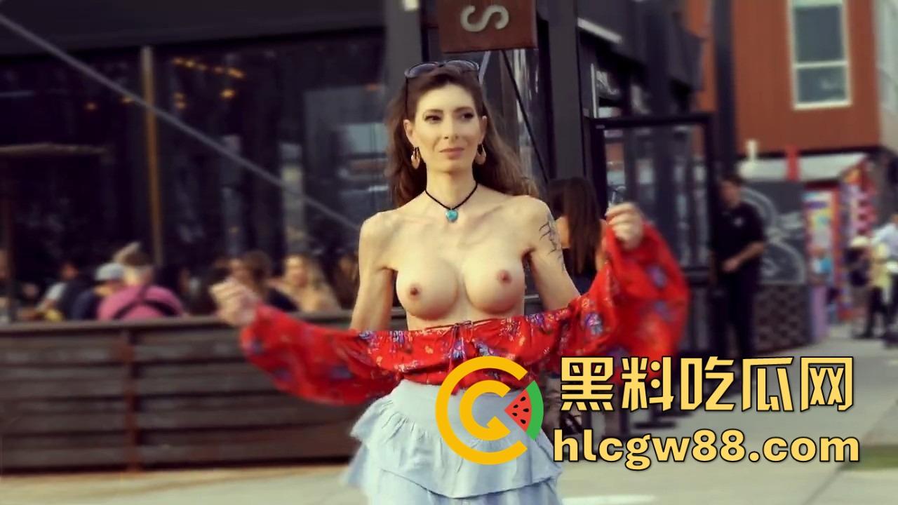 欧洲大奶洋马拒绝束缚，穿内衣？那是对奶子的压迫！真空上街，让饱满双峰自由呼吸新鲜空气！-25