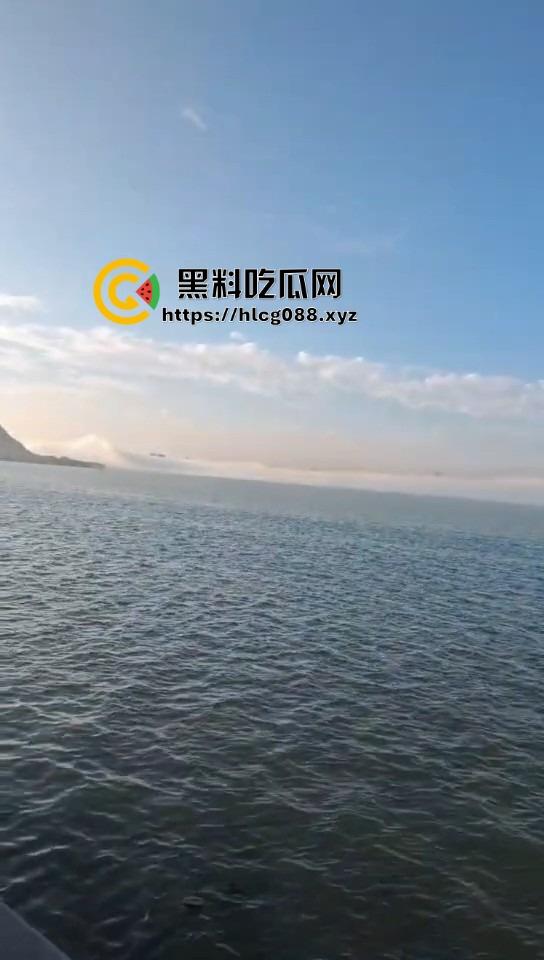 汕头南滨路海市蜃楼震撼现身：网友直播操天奇观，雾里看屌以为神仙下凡！-5