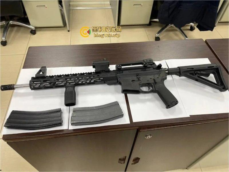 台湾屏东角头黑社会大哥“鸭头” 枪击现场曝光！出殡场面豪华到无法想象！-5