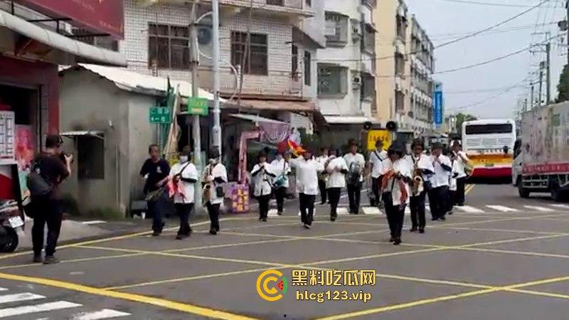 台湾屏东角头黑社会大哥“鸭头” 枪击现场曝光！出殡场面豪华到无法想象！-10