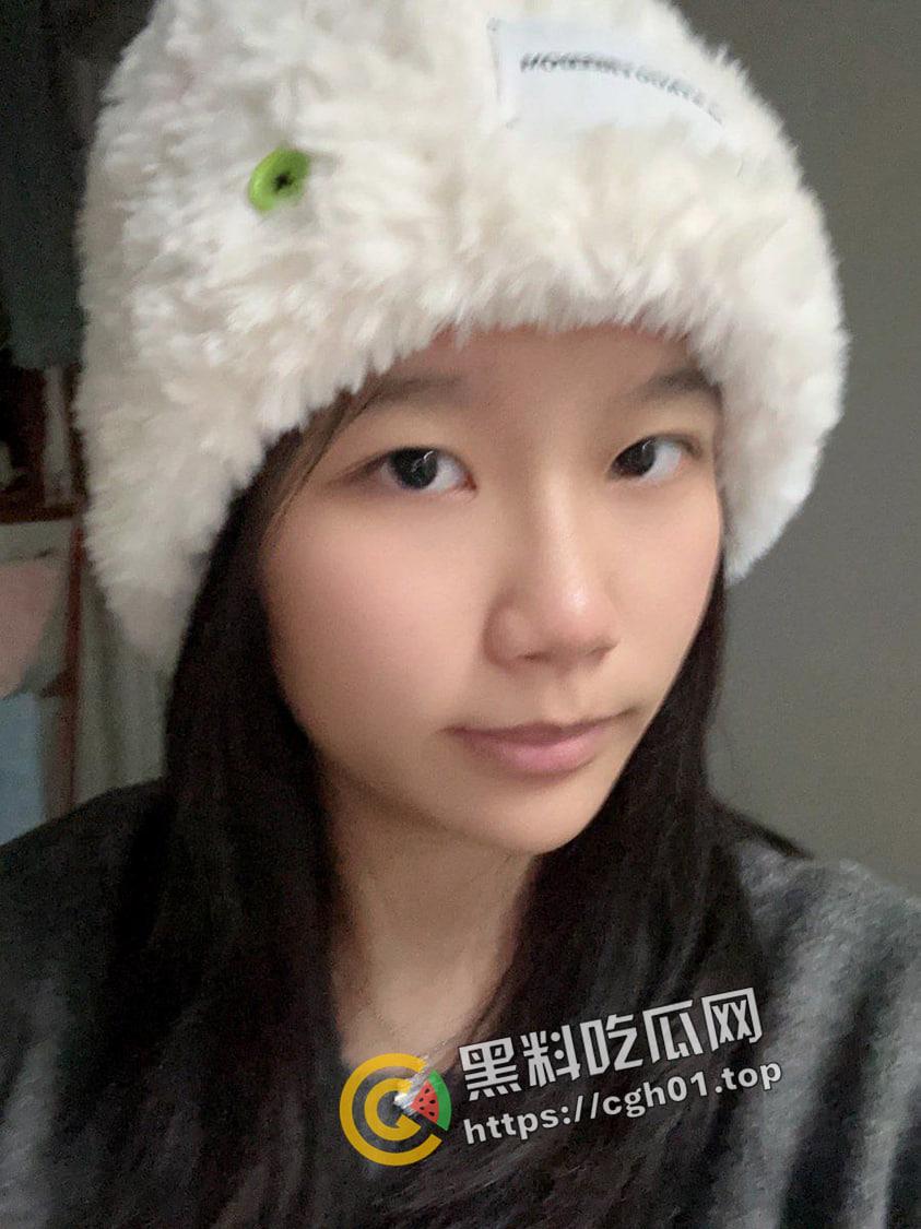 集美大学女大学生重磅流出！冰山御姐的反差另一面 男友视角的粉嫩母狗-15