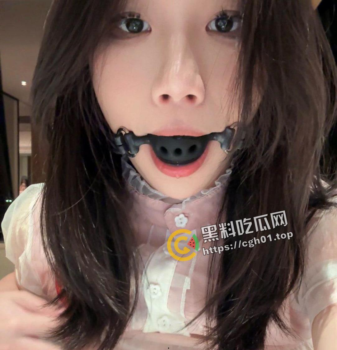 集美大学女大学生重磅流出！冰山御姐的反差另一面 男友视角的粉嫩母狗-24