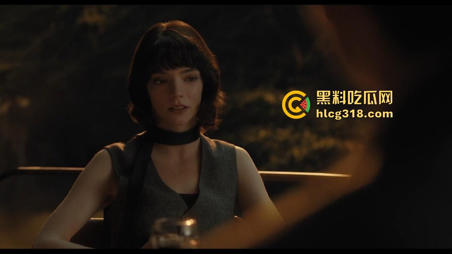 双杀手谈恋爱还上头？《峡谷 The Gorge》爆出杀人不眨眼，2025大片免费看！-8