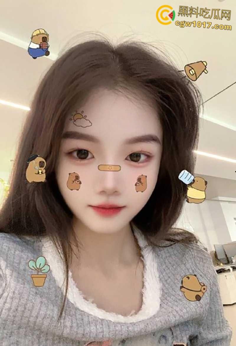 泡良大神【弥川】，约操江苏高颜女主播，翘臀尤物含住肉棒猛吸不放，穿蝴蝶开档淫裤，被无套狂猛打桩！-2