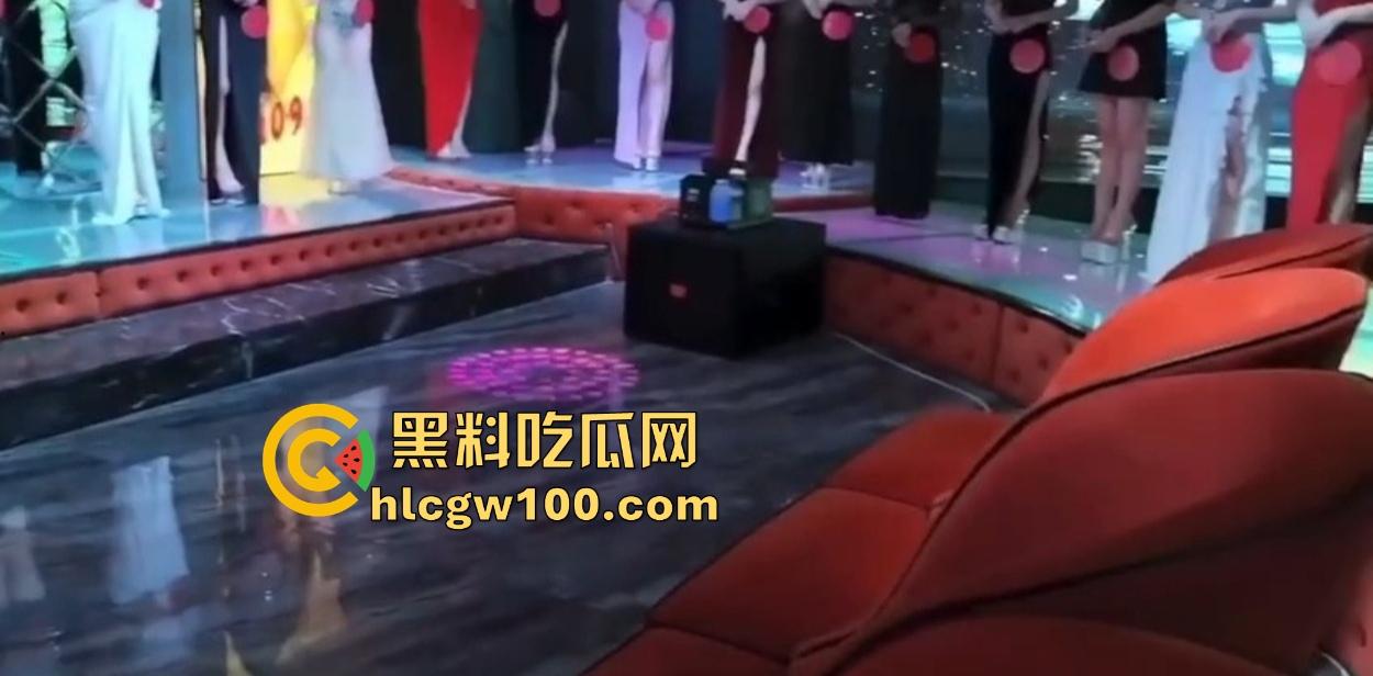 长大后才知道，公主不一定都住在城堡，包厢里的公主才是真正的宝藏，没有白马没事，有RMB就能让她们口服心服！-9