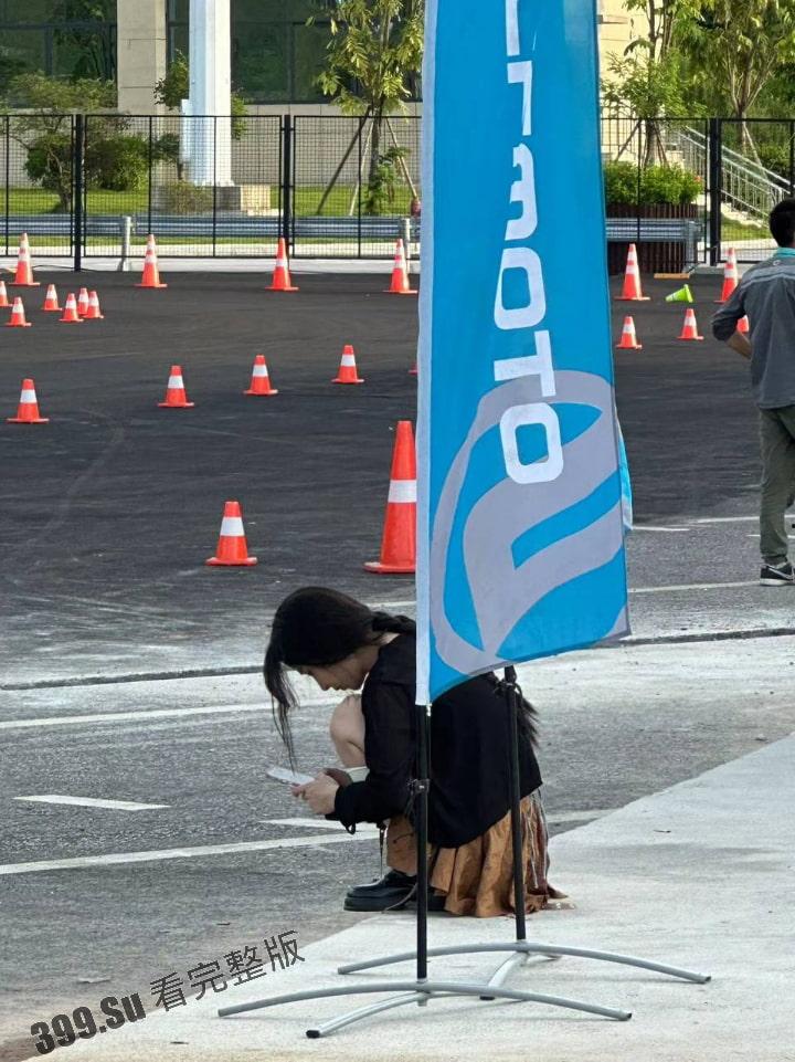 江苏万驰国际提供【女骑”免费日“】活动   实为卖淫中介 被女方男友发现曝光 女骑士反呛：我不卖淫哪里来的生活费！-6