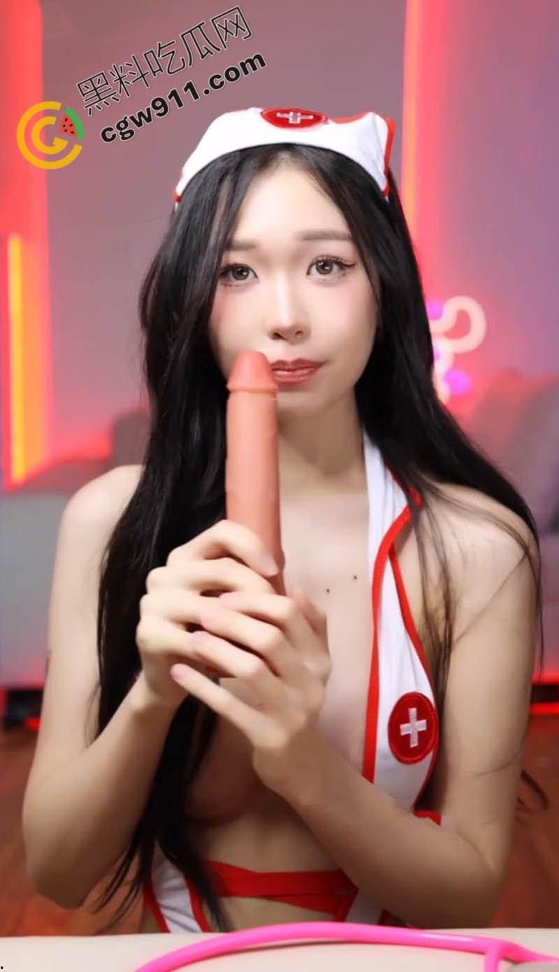 新加坡极品网黄【meriolchan】最新福利视频流出！护士情趣制服，淫骚爆裂道具手淫，简直勾人魂魄-2