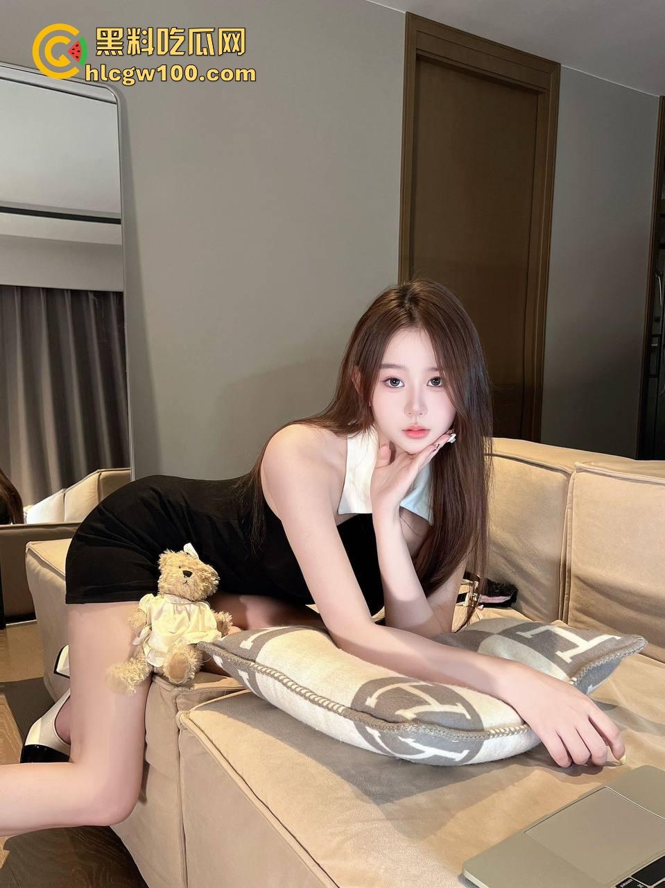 杭州不雅之窗全程记录 邻居奶子贴窗打炮撞击啪啪作响 mate70非凡大师拍得4K清晰 真是遥遥领先！-4