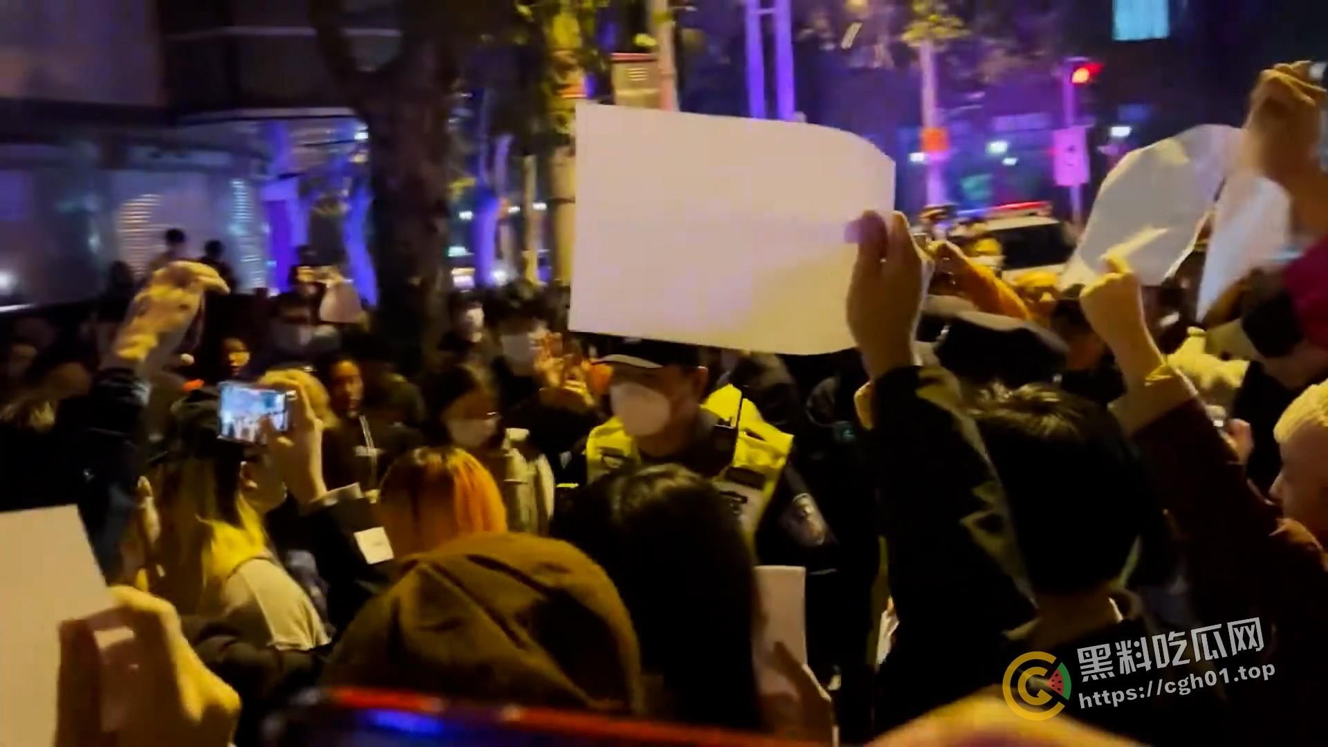 全网封禁！《乌鲁木齐中路》白纸运动纪录片  最全版本-19