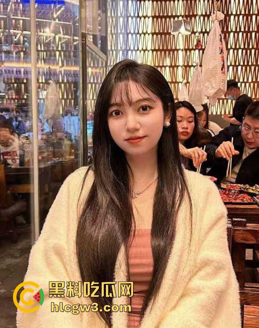 成都艺术职业大学 大长腿模特瑶瑶 酒店被摄影师潜规则口爆 可惜无毛白虎没操到-6