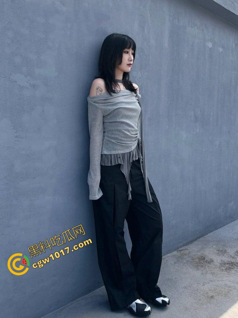 狂野纹身美女【柔柔】私密视频惊爆网络！唇舌撩人，臀波乳浪，肉棒深接，粗野激情，欲望爆棚-9