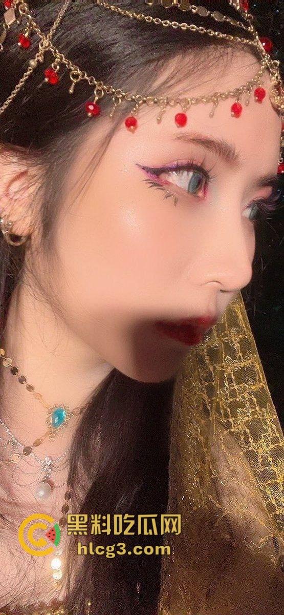 推特神似刘亦菲的反差母狗『草莓老师』超模S级身材尤物 高质量超长付费性爱大合集泄密流出！撸点满满-1