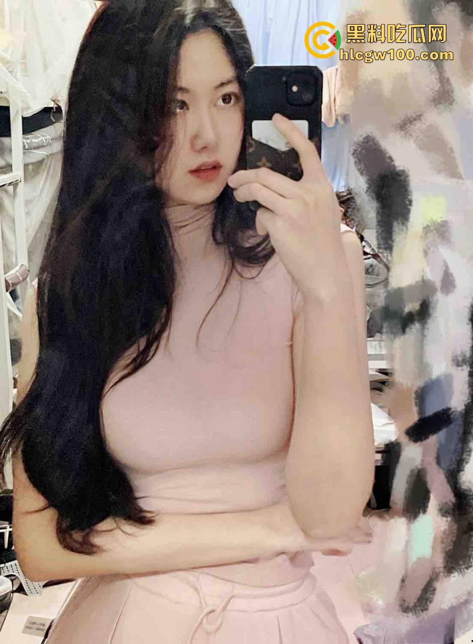 西安极品人妻【吴若曦】绿帽癖老公求单男3P，翘臀人妻百人斩目标，老婆被日老公撸到爽，骚到丧心病狂！-6