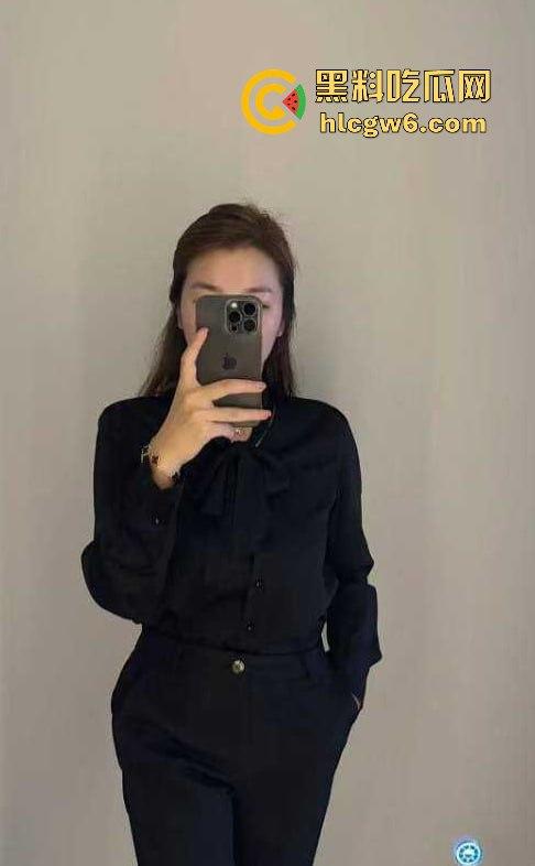 深圳北海粤宴老板娘【陈英梅】饭店营销新高度！发裸照抢客，勾引顾客尺度大开！-19