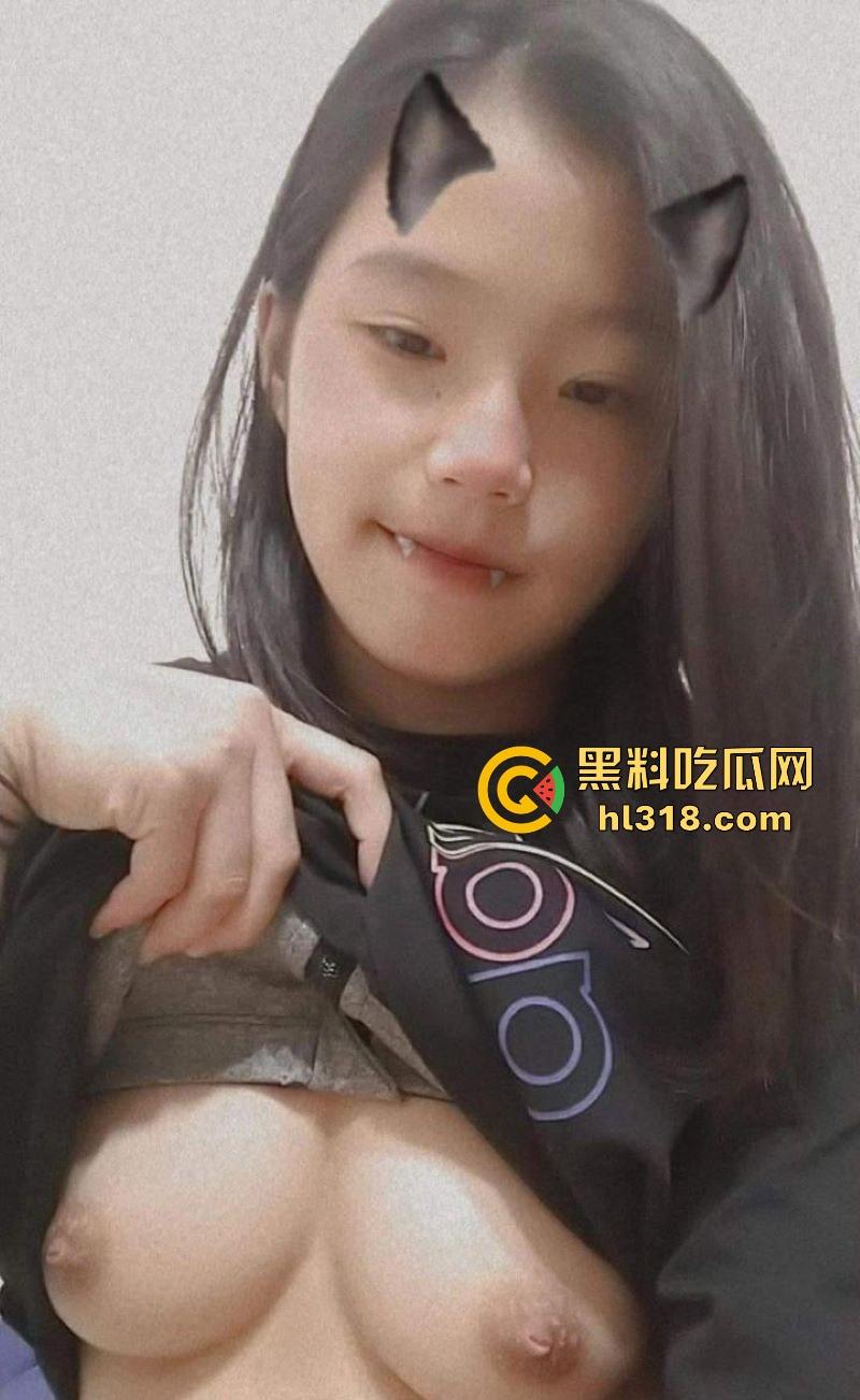 长春工商大学【黄琴丽】C杯美乳与纤细腰肢，搭配清纯脸蛋，娇小身材散发纯欲气息，猛烈抽插骚气十足！-2