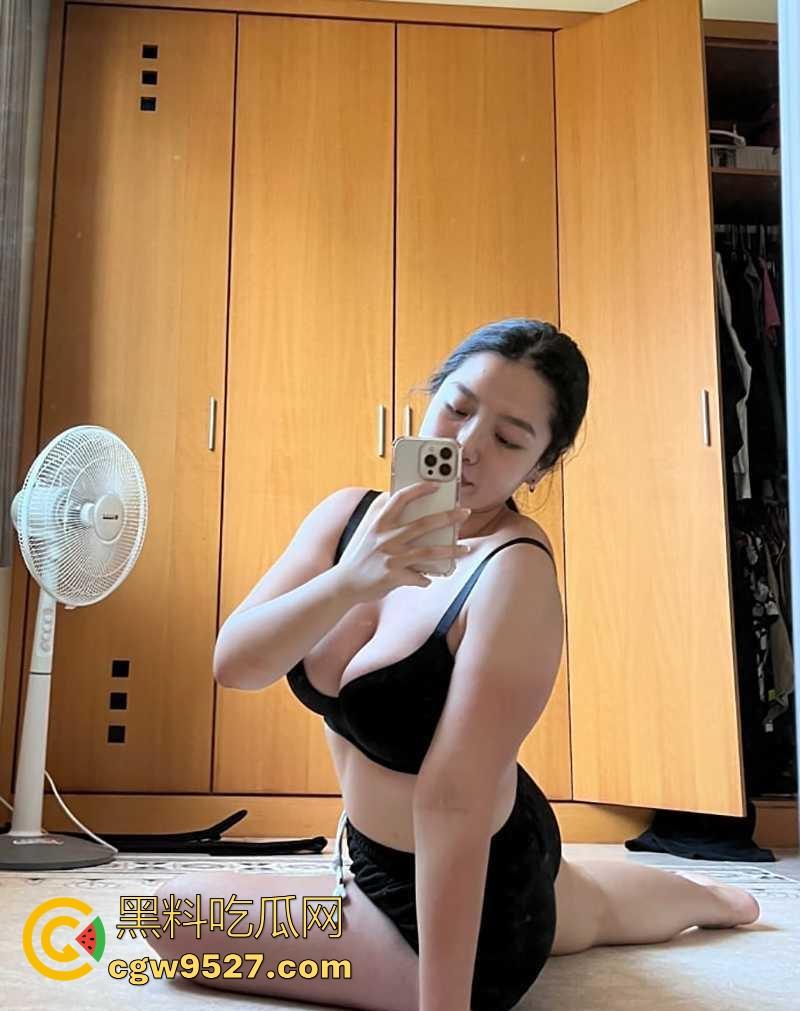 台湾巨乳教练【Viviana】情侣私拍流出！巨乳肥臀性感诱惑，举哑铃被壮硕男友狂操，各种露脸做爱，老会玩了！-2