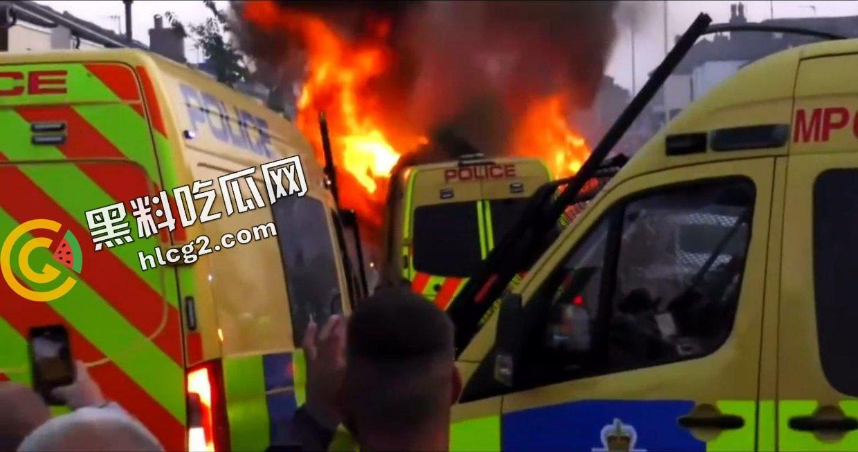 大规模骚乱！英国利物浦发生持刀伤人事件 造成3名儿童丧命 11人受伤！-2