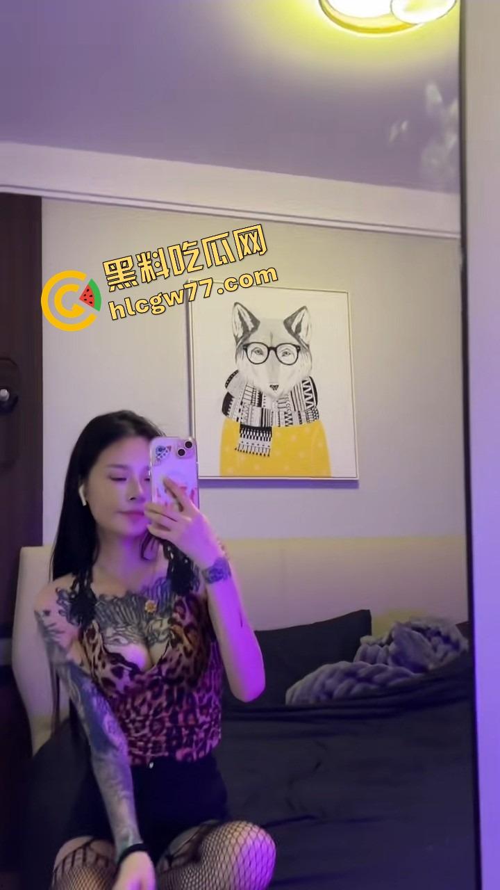 抖音8万粉小网红【神仙姐姐】翻车 纹身御姐表面高冷 私下被金主调教成听话母狗 不雅视频疯传!-4