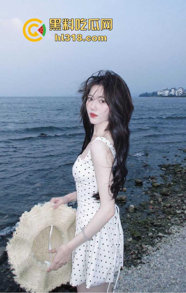 海角乱伦，跳蛋玩弄女儿骚穴，巨乳摇晃狂揉，爽到浑身抽插浪叫不止！我也射了好多给她！-1